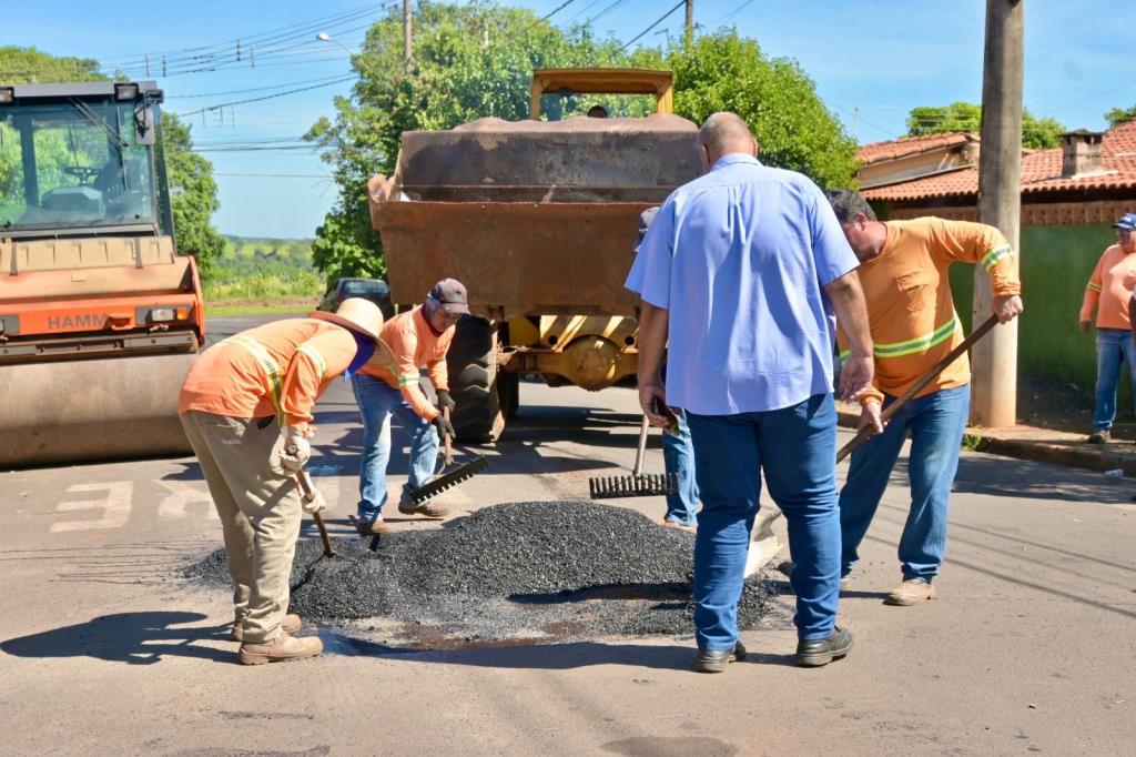 Operação Tapa-Buracos tem início e melhora a mobilidade urbana em Colina