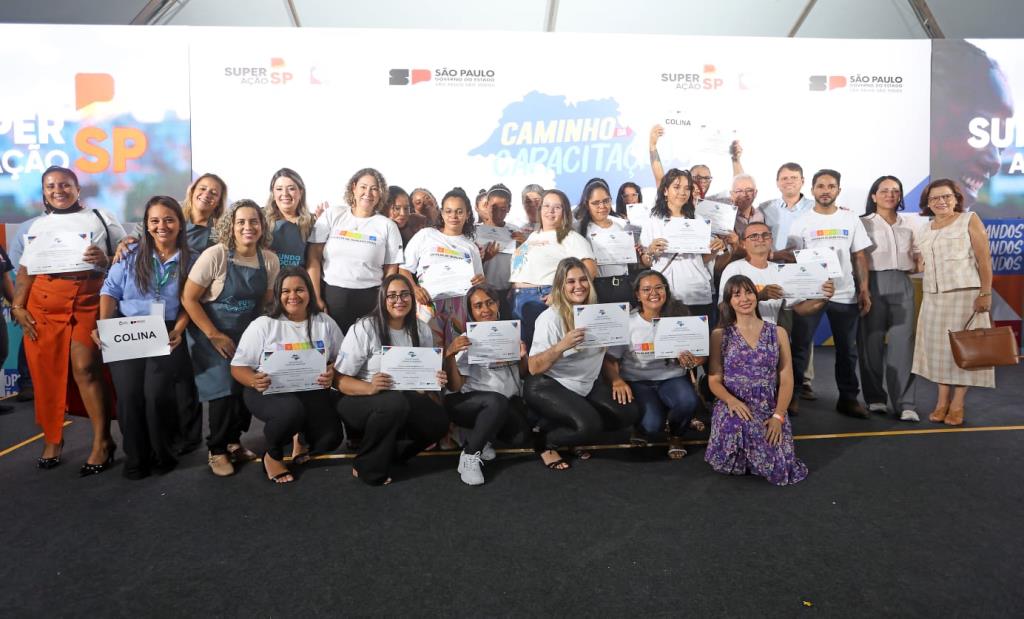 Colina participa da formatura do Caminho da Capacitação com mais de 600 alunos certificados na região