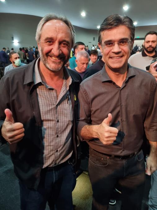Prefeito Dieb assina convênio para implantação de Totem de Autoatendimento em Colina