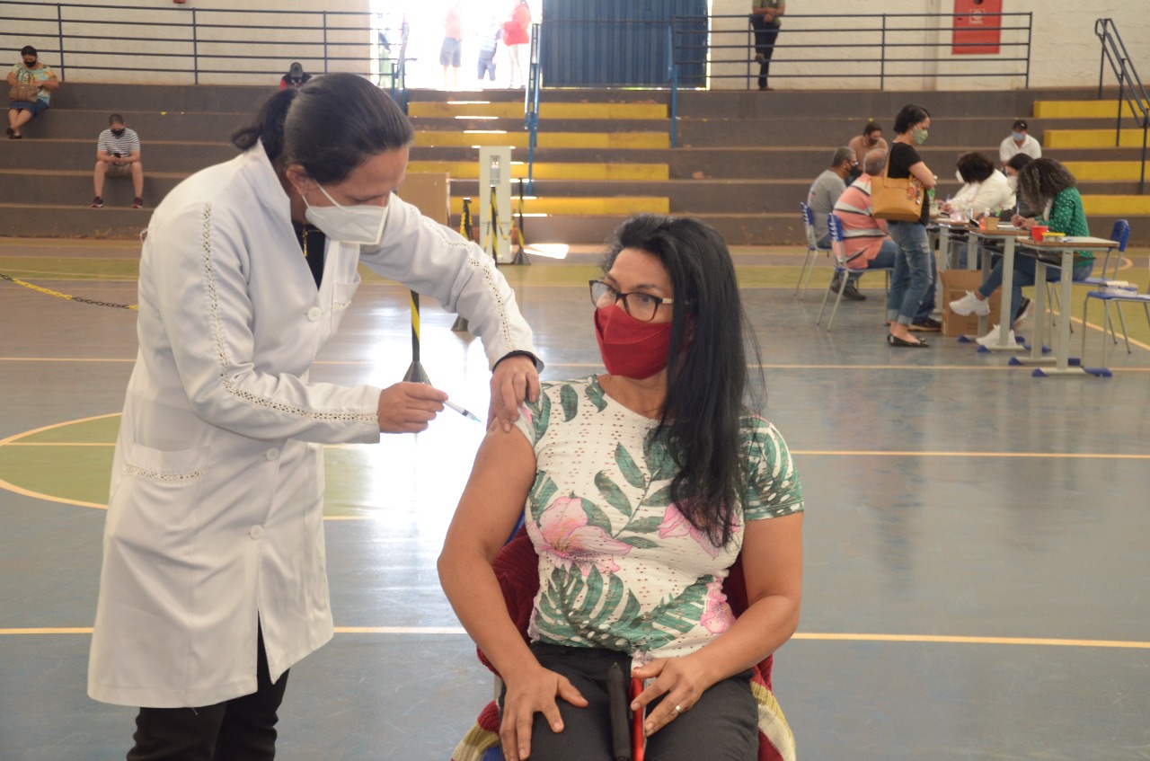 Prefeitura de Colina muda o local de vacinação contra a COVID-19 para o Ginásio de Esportes