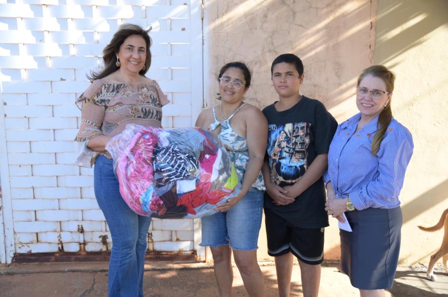 Fundo Social de Colina atende famílias com a entrega de kits da Campanha do Agasalho 2023