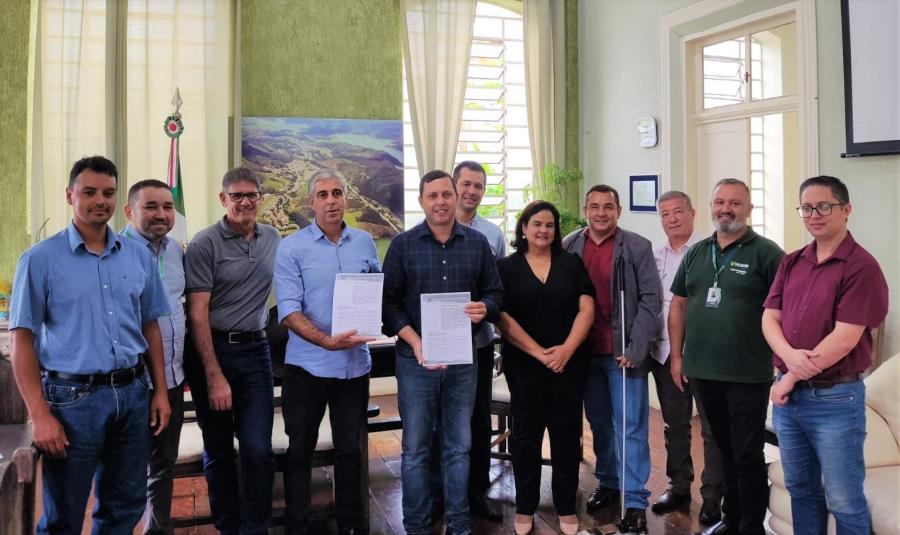 Mais uma grande empresa assina contrato com a Prefeitura para se instalar no Polo Industrial de Paraibuna