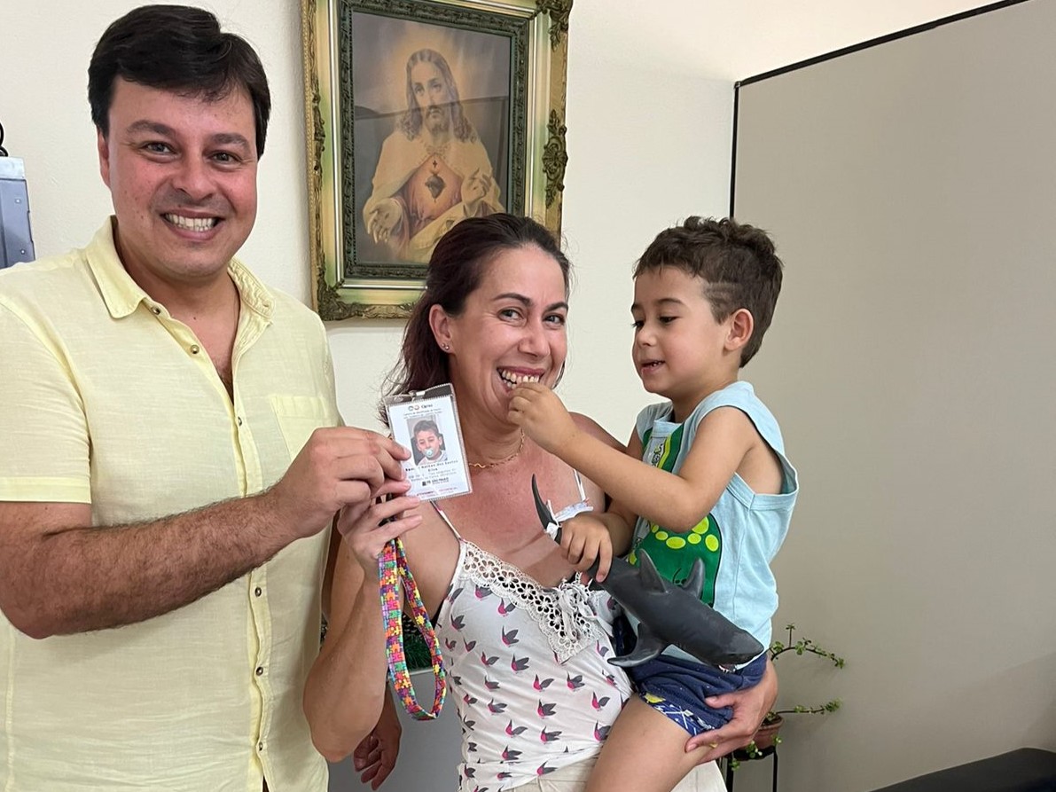 Paraibuna lança a Carteira da Pessoa Autista para promover inclusão e acessibilidade