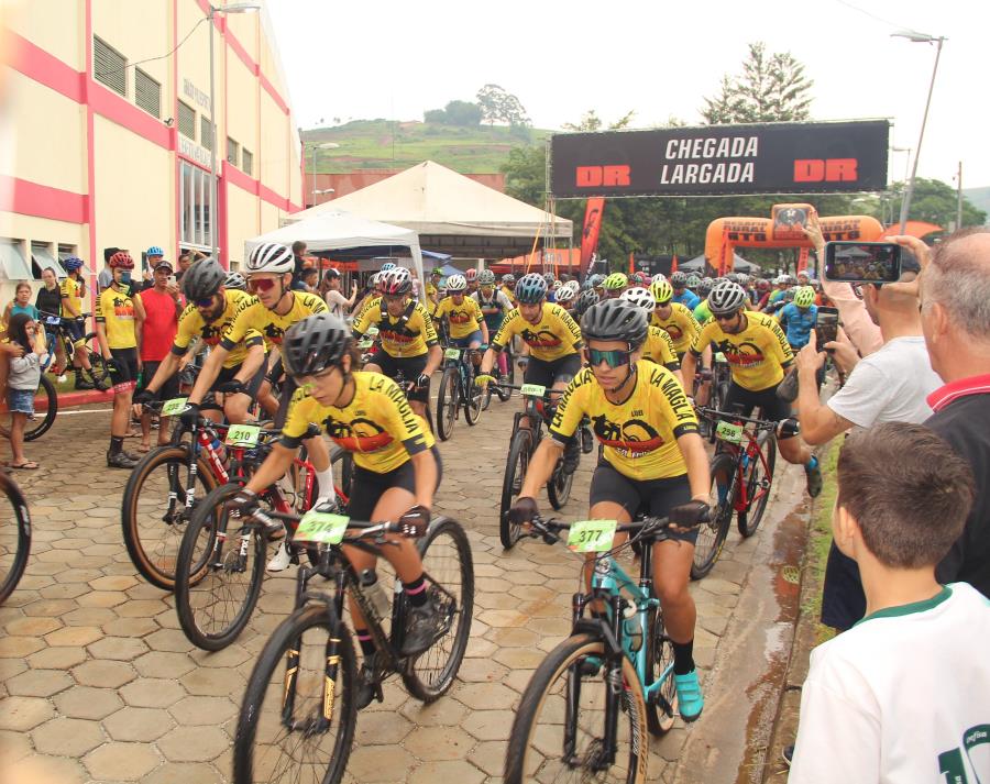 Mais de 500 ciclistas participaram da última Etapa da Copa Desafio Rural de Mountain Bike, em Paraibuna
