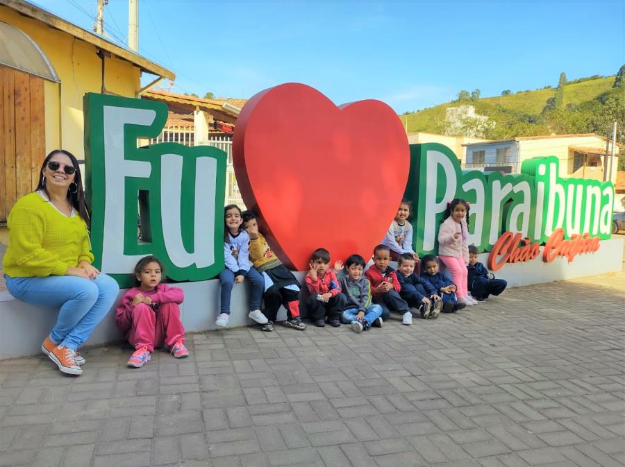 Pontos turísticos de Paraibuna são visitados em projeto com alunos da etapa I da EMEIEF do Cedro