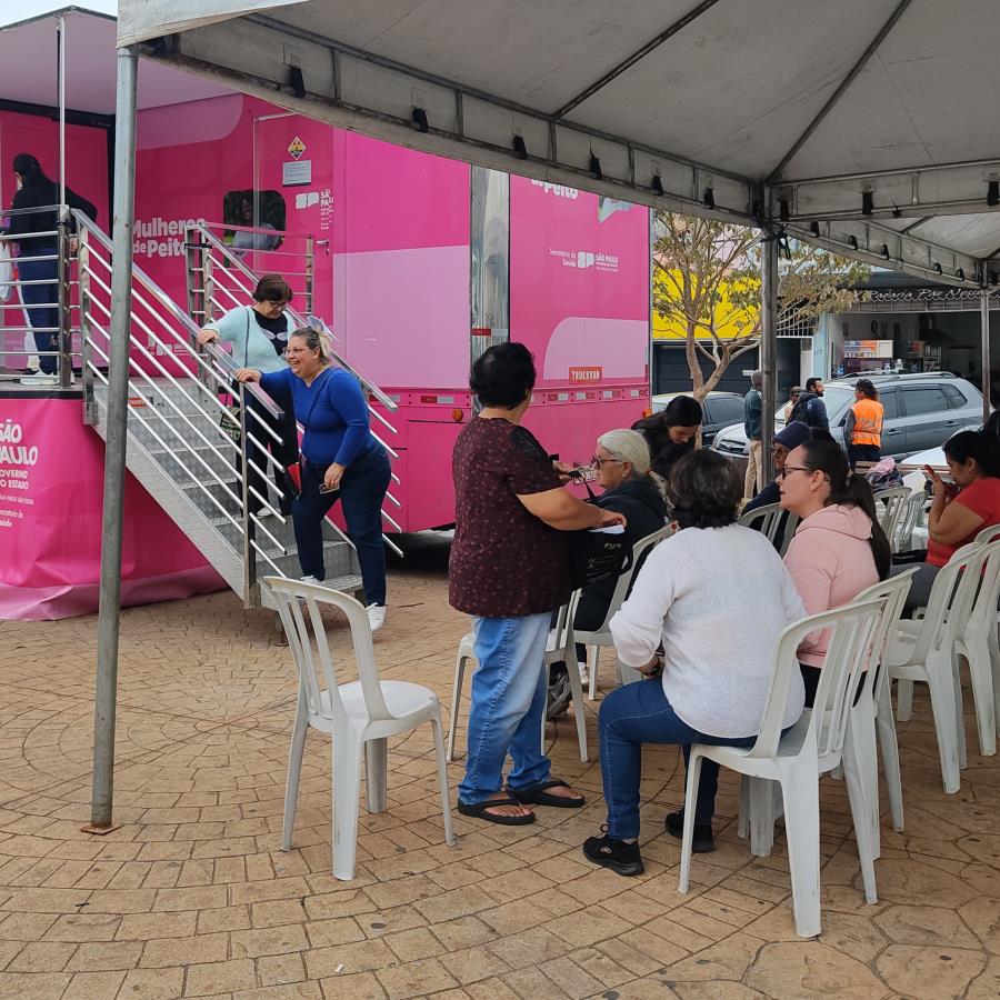 Carreta da Mamografia beneficiou mulheres com exames gratuitos em Paraibuna