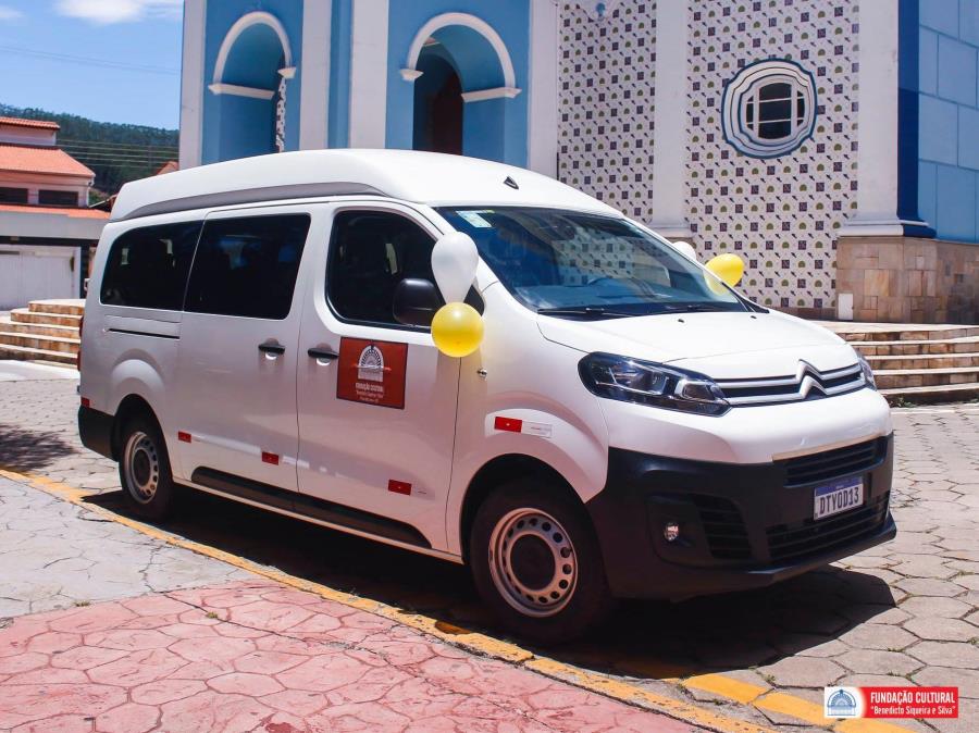 Mais valorização e incentivo à cultura: Fundação Cultural de Paraibuna conquista sua primeira Van 0 km
