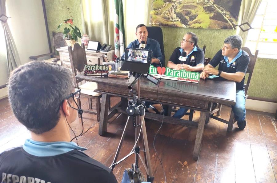 Em entrevista à TV Resgatando, Prefeito Victor Miranda destacou as ações realizadas em prol de Paraibuna