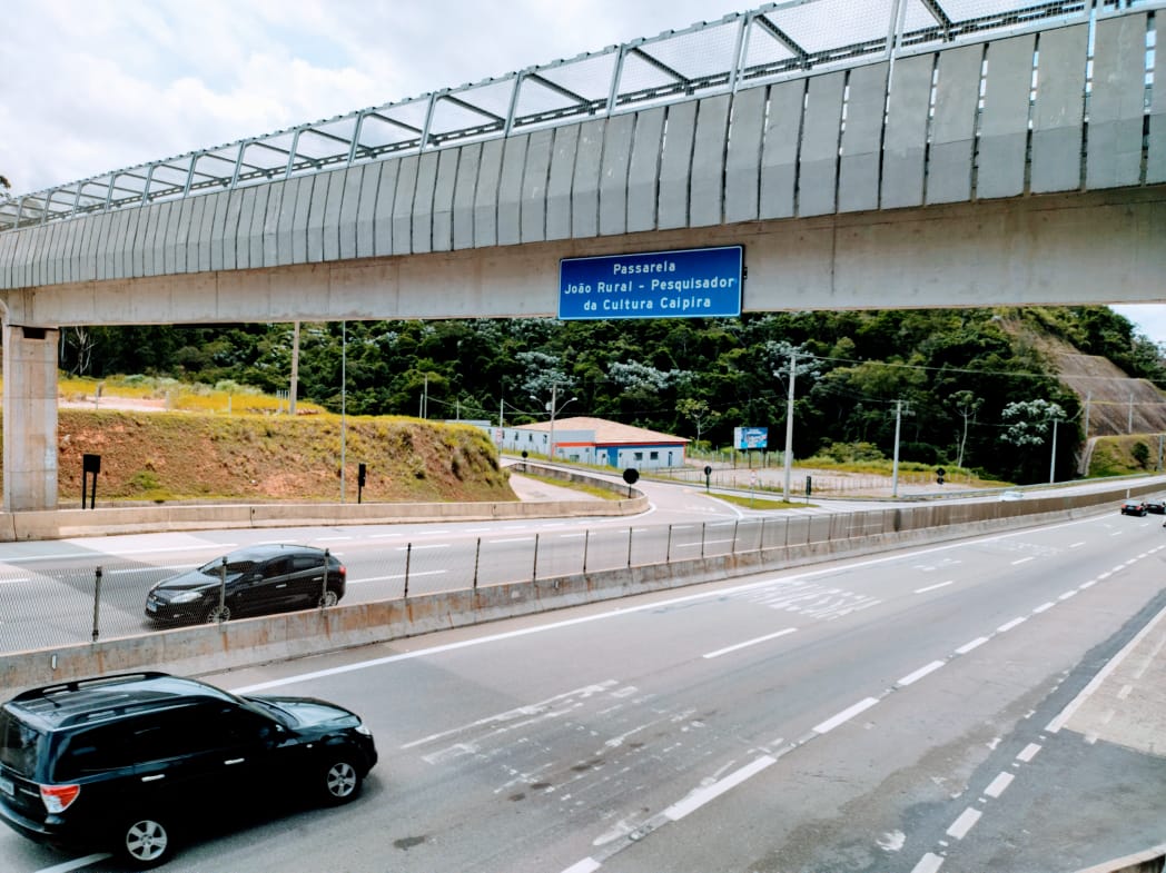 Homenagem: placa na Rodovia dos Tamoios recebe o nome do pesquisador da cultura caipira, João Rural