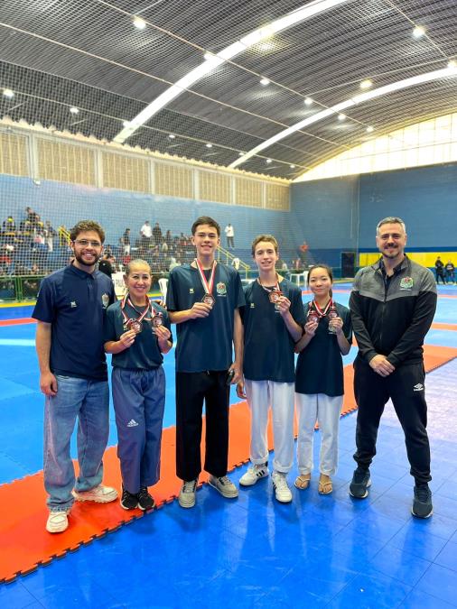 Paraibuna conquista quatro medalhas no Taekwondo, nos Jogos Regionais de São José dos Campos