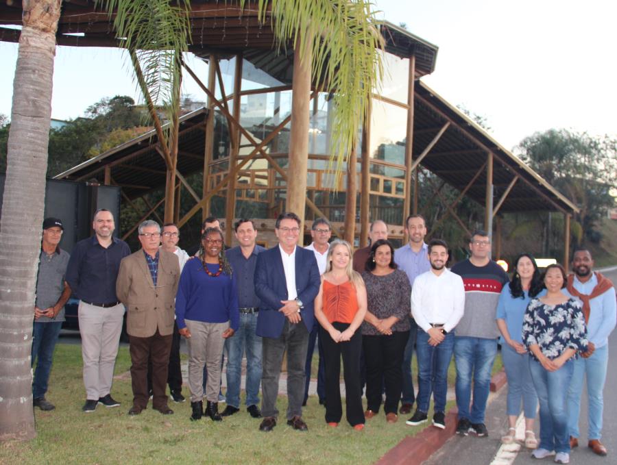 Secretário de Turismo e Viagens do Estado, Vinicius Lummertz, faz visita a Paraibuna nesta segunda