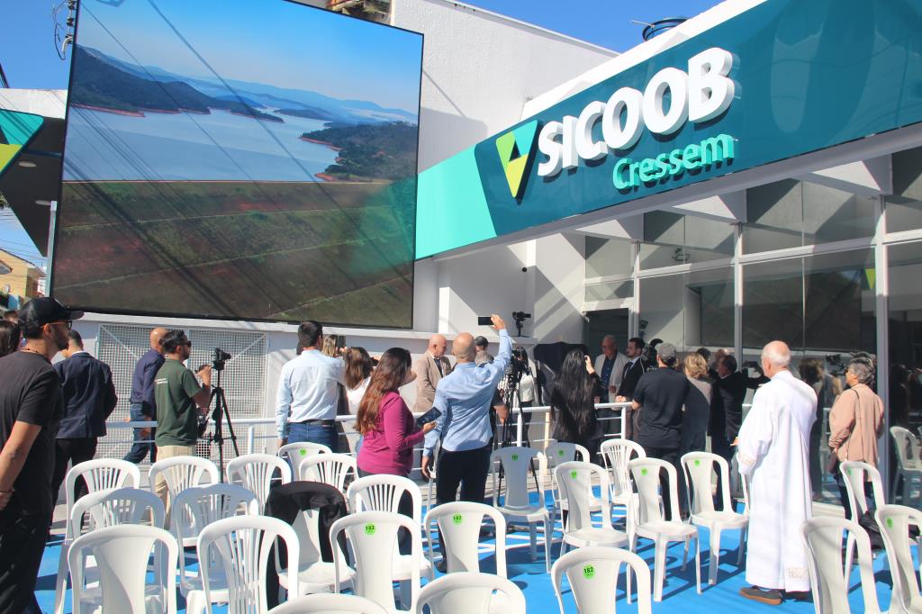 Nova agência do Sicoob Cressem é inaugurada em Paraibuna com espaço moderno e ampliado