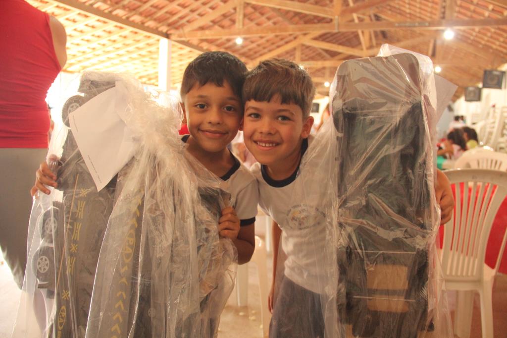 Bairro do Espírito Santo é palco de mais uma ação do Natal da Criança Paraibunense