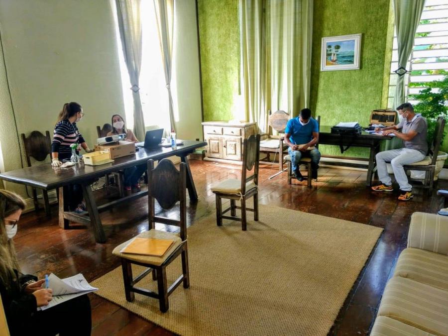 Prevenção à Covid-19: Prefeitura adota medidas de segurança na realização de licitações no Paço Municipal