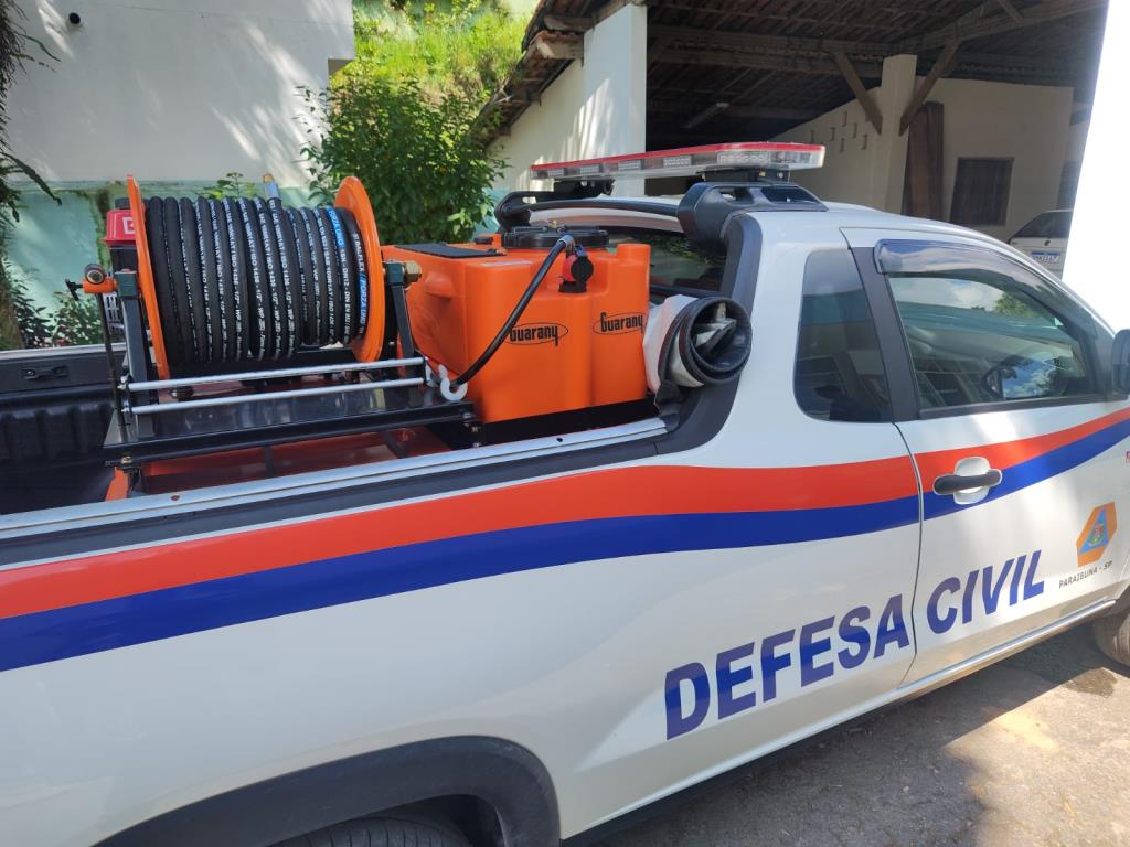 Defesa Civil de Paraibuna recebe novo tanque para reforçar combate a incêndios