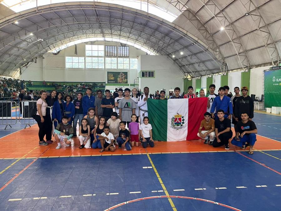 Projeto Atleta de Ouro, de Paraibuna, brilha na 5ª Copa de Jiu-Jitsu em Ilhabela