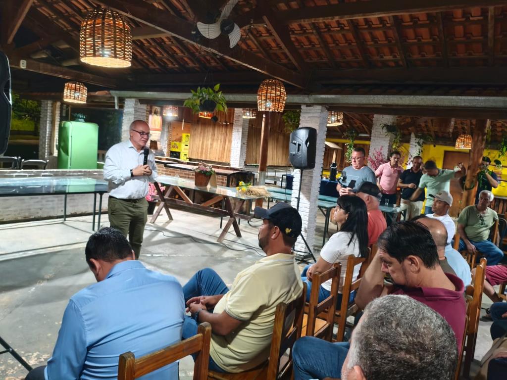Prefeitura e Câmara se reunem com moradores do Pinhão do Una e Pinhão do Borba para realizar melhorias