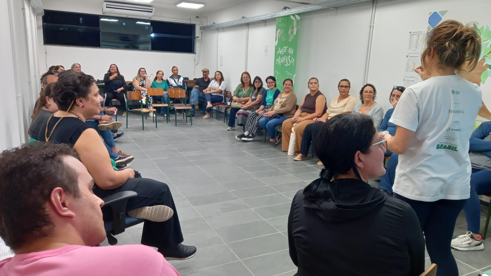 Projeto Arte na Travessia encerra formações presenciais com professores da rede municipal de Pindamonhangaba