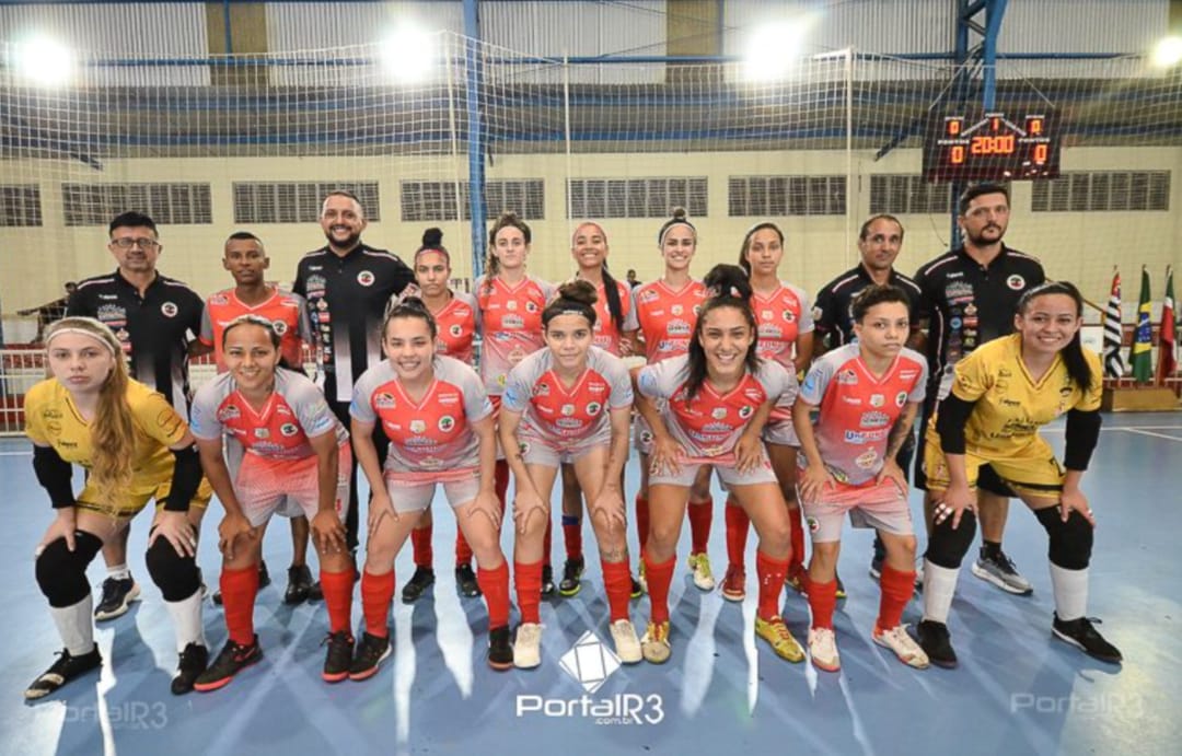 01/12 - Guerreiras Pinda Futsal se classificam para semifinal do campeonato estadual