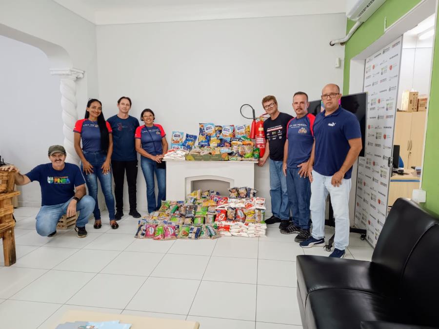 Fundo Social de Solidariedade recebe 170 kg de alimentos do evento Liga Quatro Estações