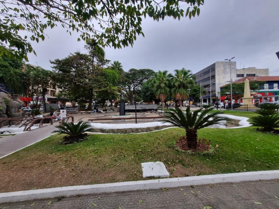 Especial Zeladoria: Praça Monsenhor Marcondes recebe limpeza geral e zeladoria