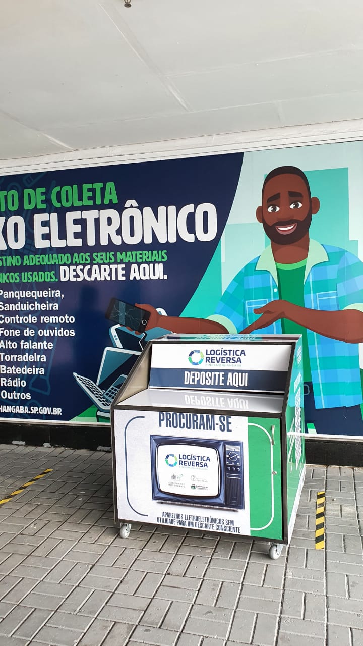 02/08 - Mais de 60 quilos de lixo eletrônico são descartados pela população no primeiro mês do programa