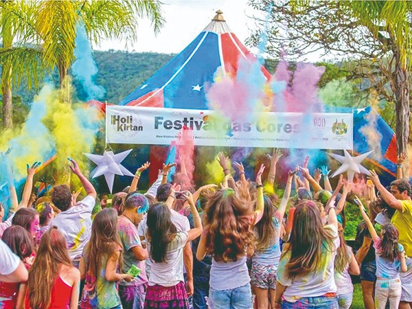 Festival Hare Krishna promove festa indiana na Av. Paulista