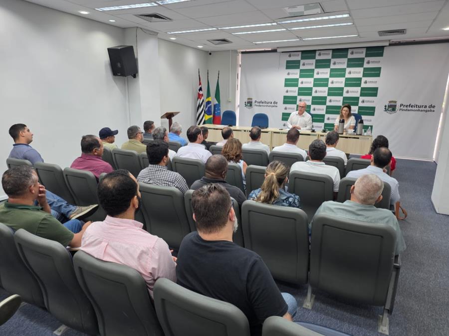 Prefeito enfatiza que ações de limpeza urbana são estratégicas para o desenvolvimento e melhor qualidade de vida