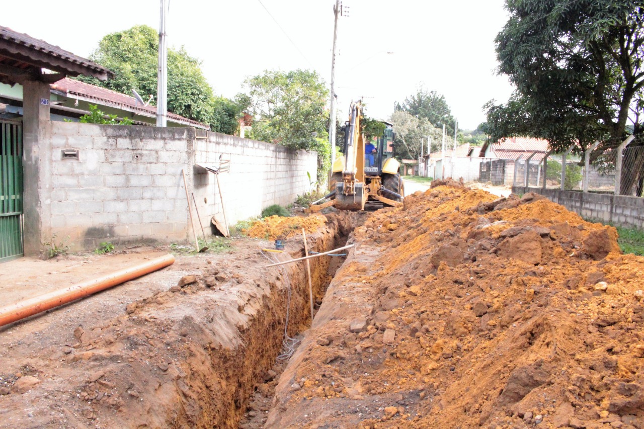 03/02 - Prefeitura reinicia obras de esgoto para região do Queiroz e Bonsucesso
