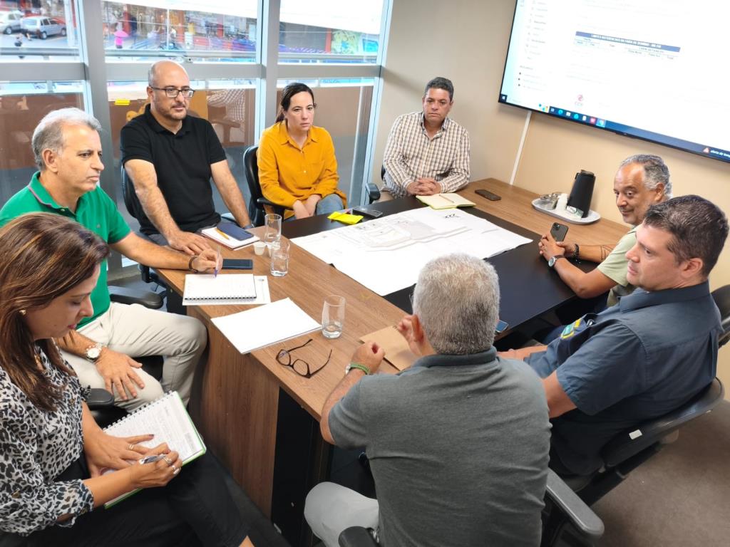 Prefeitura e Hitachi discutem obras de infraestrutura do futuro acesso à empresa