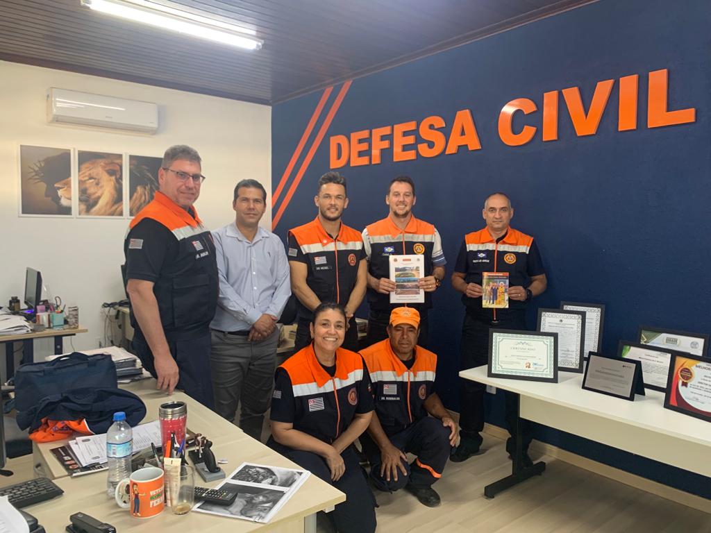 03/07 - Defesa Civil de Pinda recebe visita de Taubaté