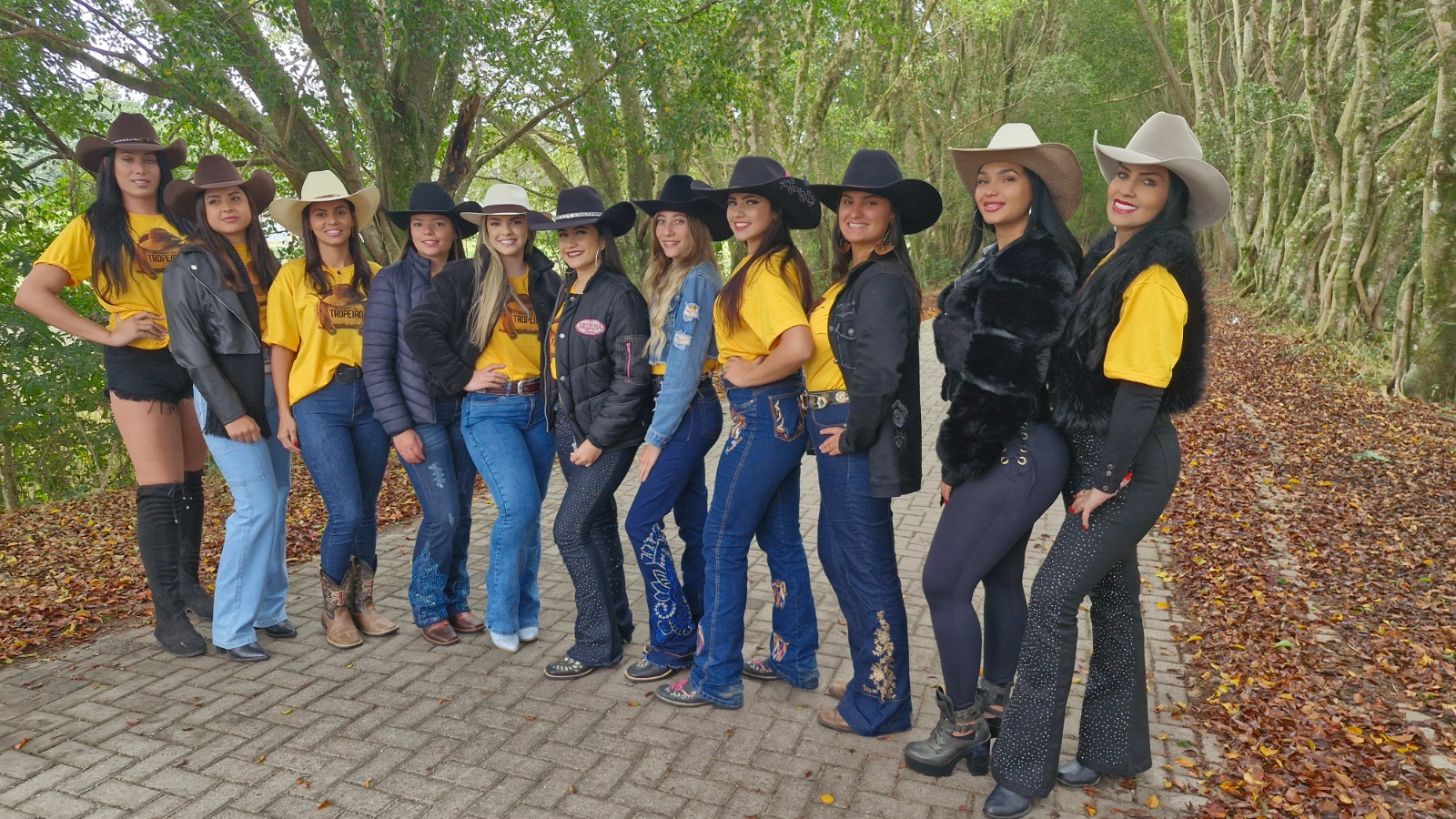 Pinda promove City Tour com candidatas do Concurso Rainha do Tropeiro 2024
