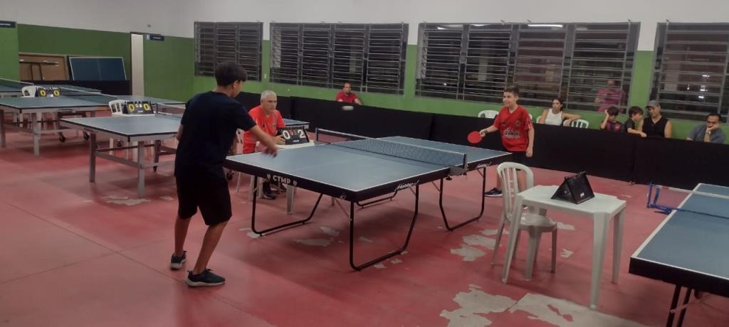 Secretaria de Esportes e Lazer realizou intercâmbio de encerramento das aulas de Tênis de Mesa
