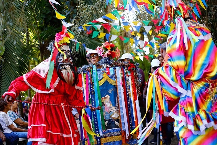 Encontro de Grupos Folclóricos comemora Folia de Reis em Pinda