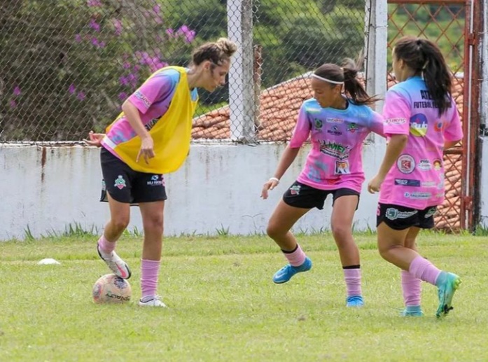 04/03 - Time feminino de Pinda estreia na Copa Ouro esse mês