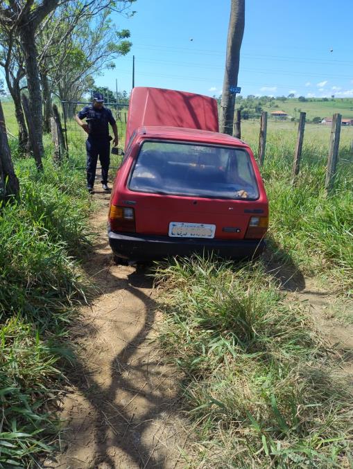 GCM de Pindamonhangaba localiza veículo roubado