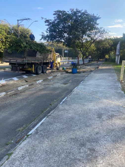 Prefeitura inicia terceira alça na rotatória do Tenda