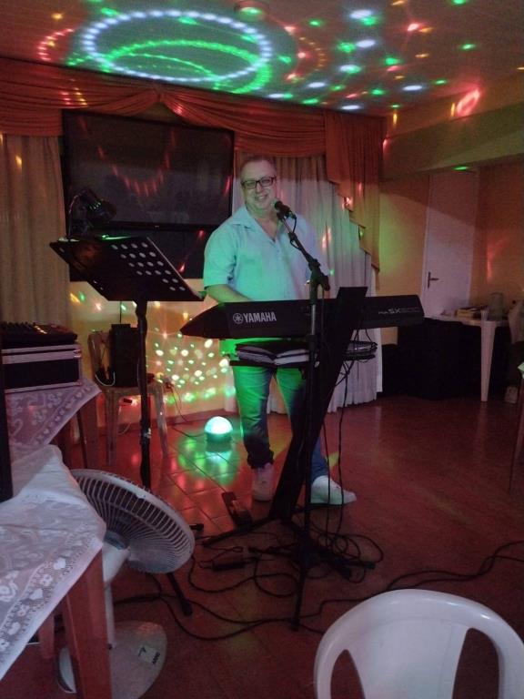 Bailes da ACCI Vila Rica fortalecem convivência e memória afetiva da melhor idade