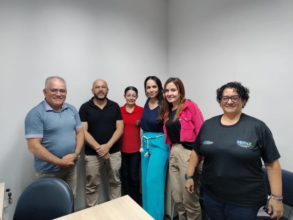 Prefeitura de Pinda recebe representantes de Cruzeiro para apresentar sistema do cadastro mobiliário