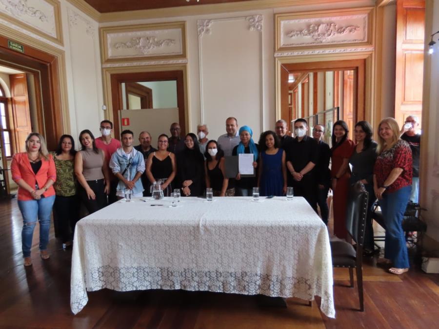 05/05 - #RacismoNão promove coleta de exames para anemia falciforme e ação de diversidade e inclusão no sábado