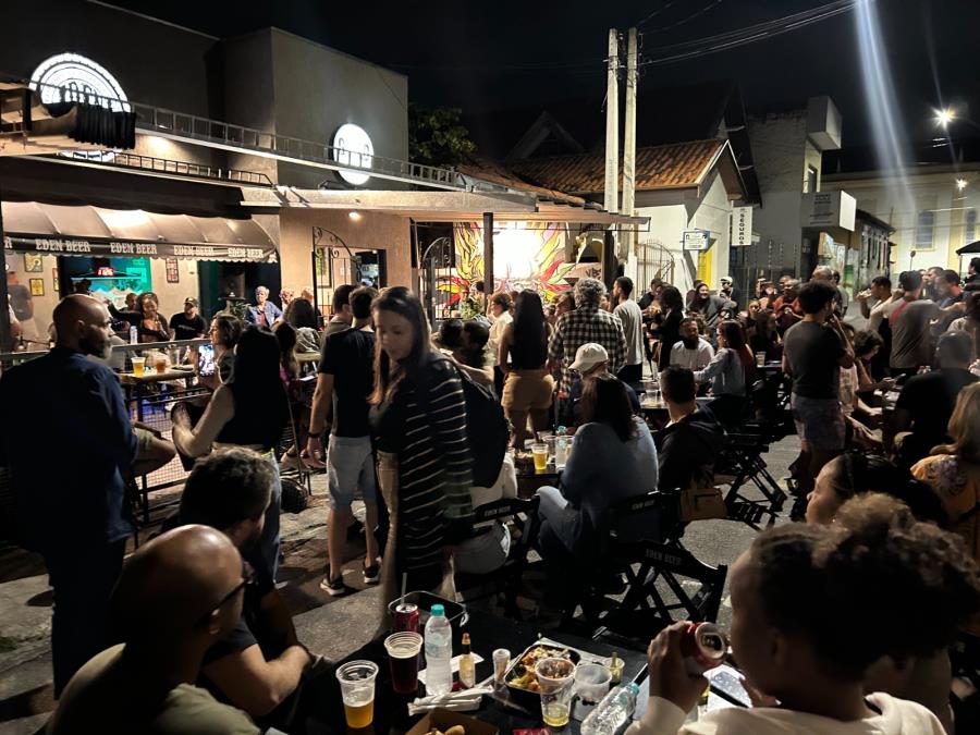 Festival BBB de Outono reúne centenas de pessoas e movimenta bares de Pinda