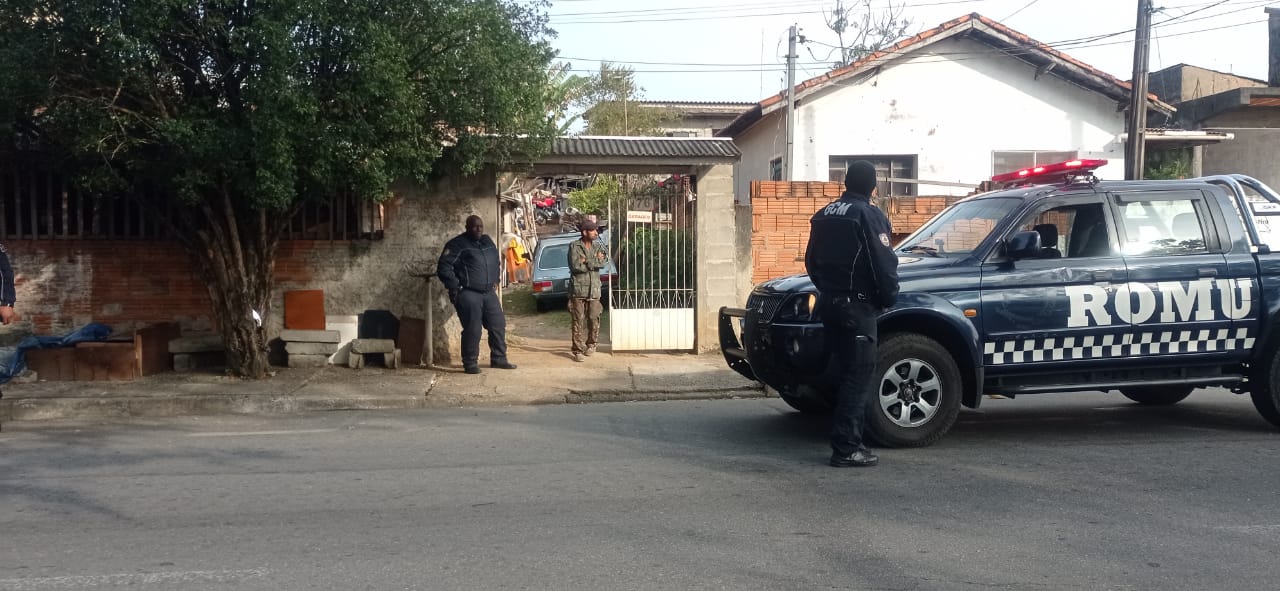05/08 - Com apoio do CSI, agentes da GCM identificam autor de acidente de trânsito com vítima