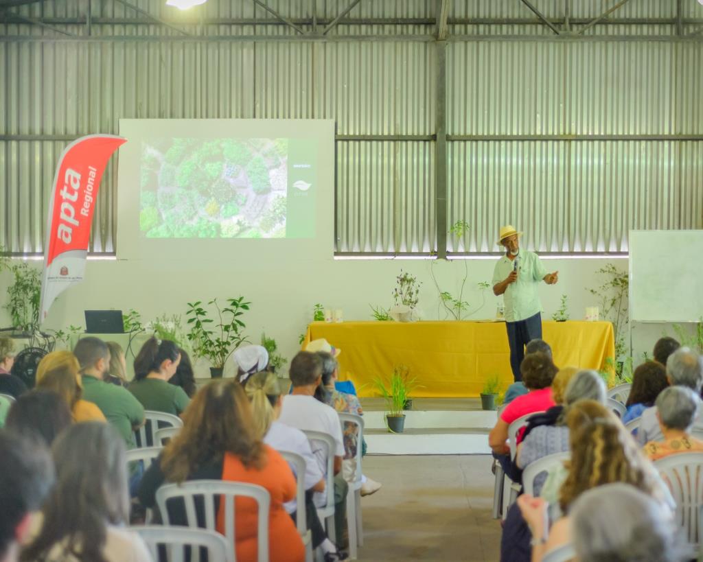 Pinda recebe workshop de plantas medicinais do Vale do Paraíba