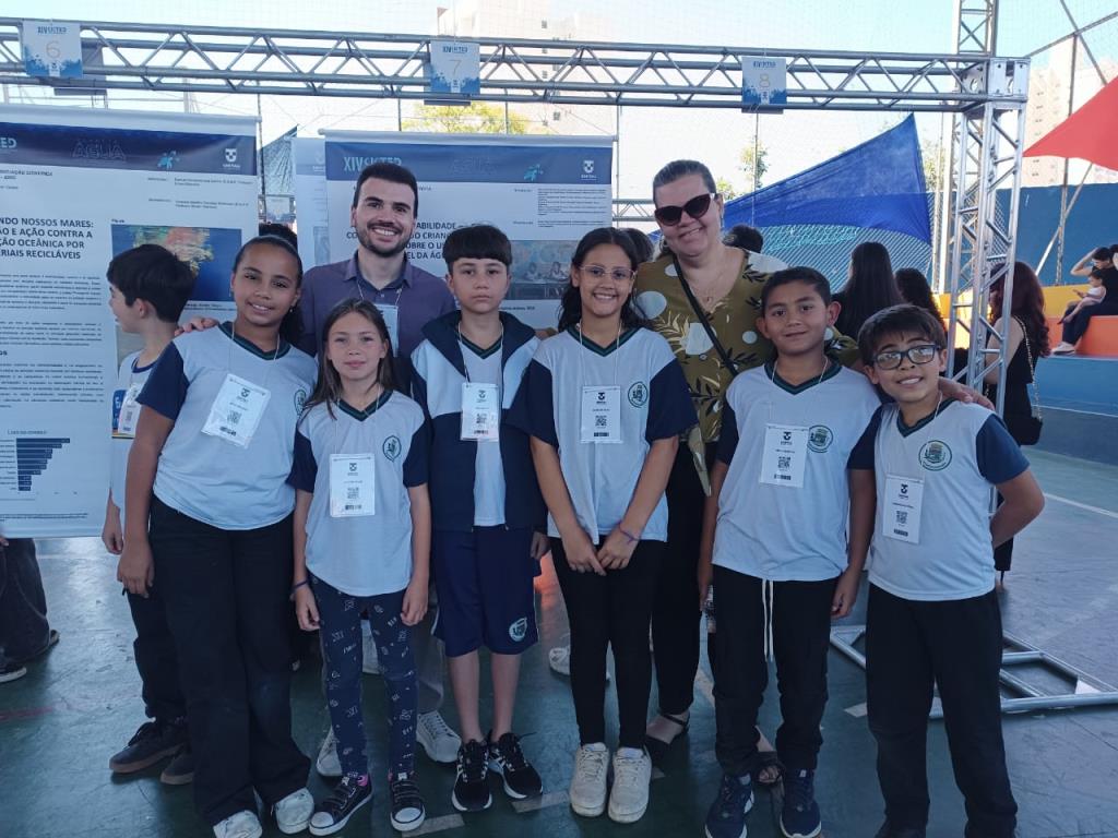 Prefeitura destaca participação de alunos em Congresso Internacional com projeto sobre uso responsável da água