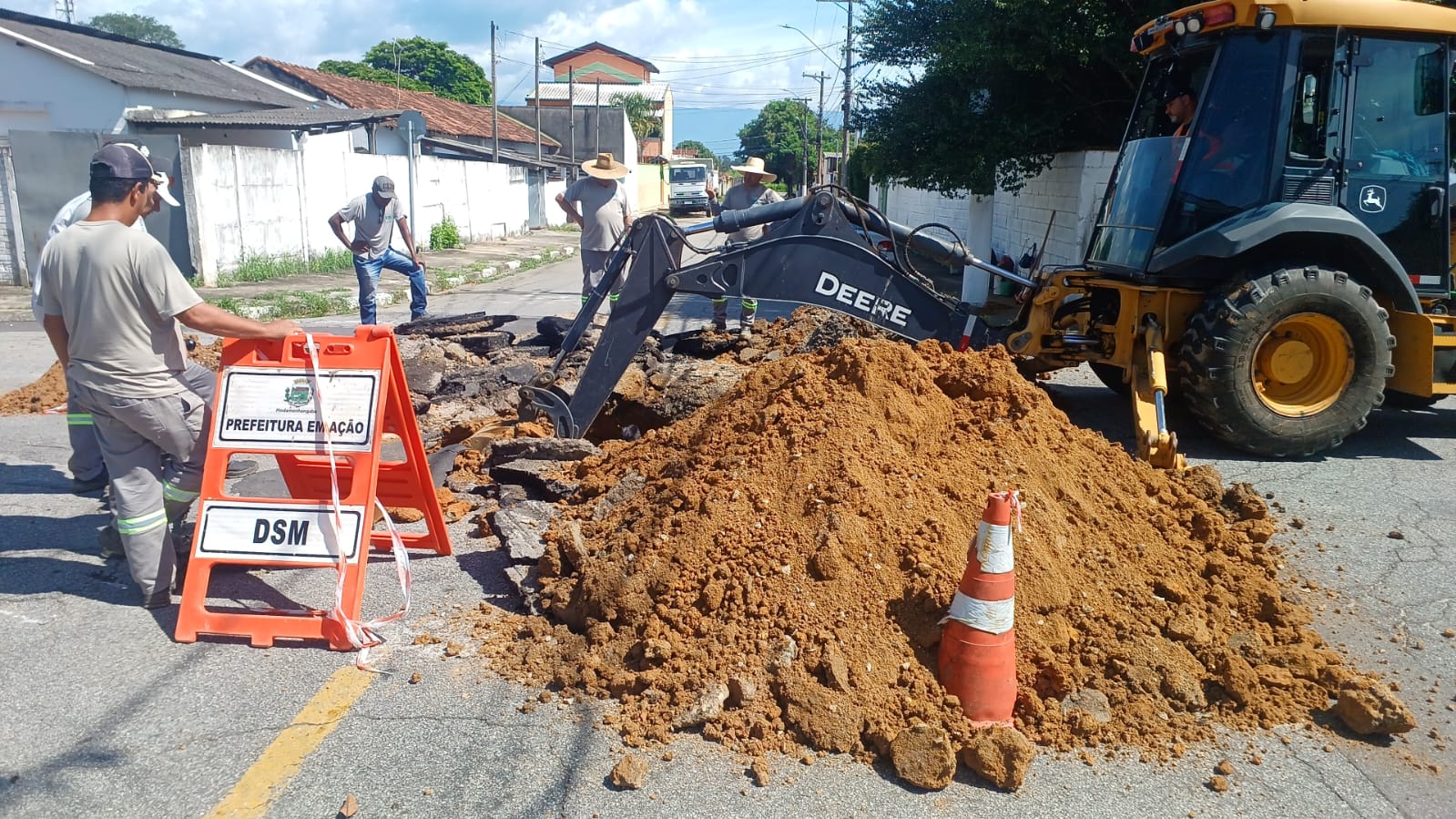 Prefeitura faz reparos em galerias de águas no Vila Rica e Santa Cecília