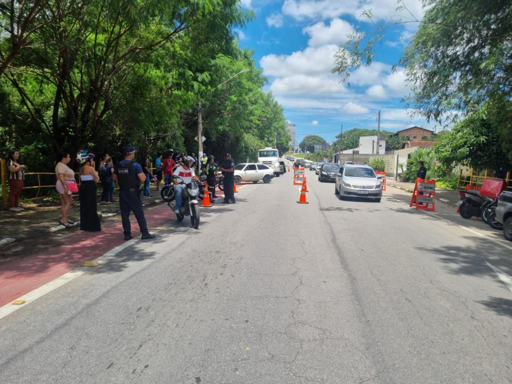 Prefeitura realiza operação de fiscalização de trânsito em Pindamonhangaba
