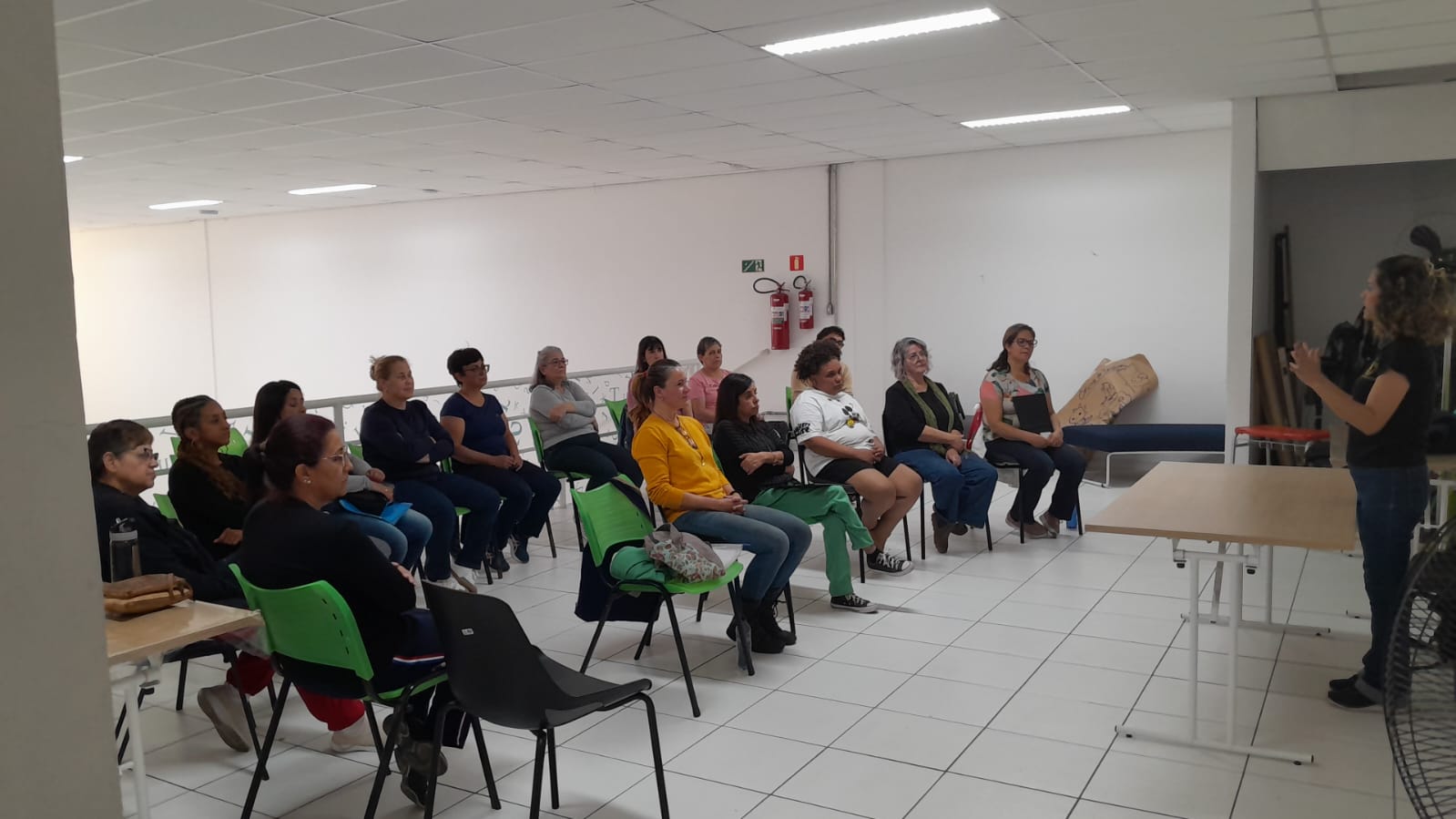 Bibliotecas de Pinda oferecem oficinas gratuitas de arte, idiomas e bem-estar em agosto