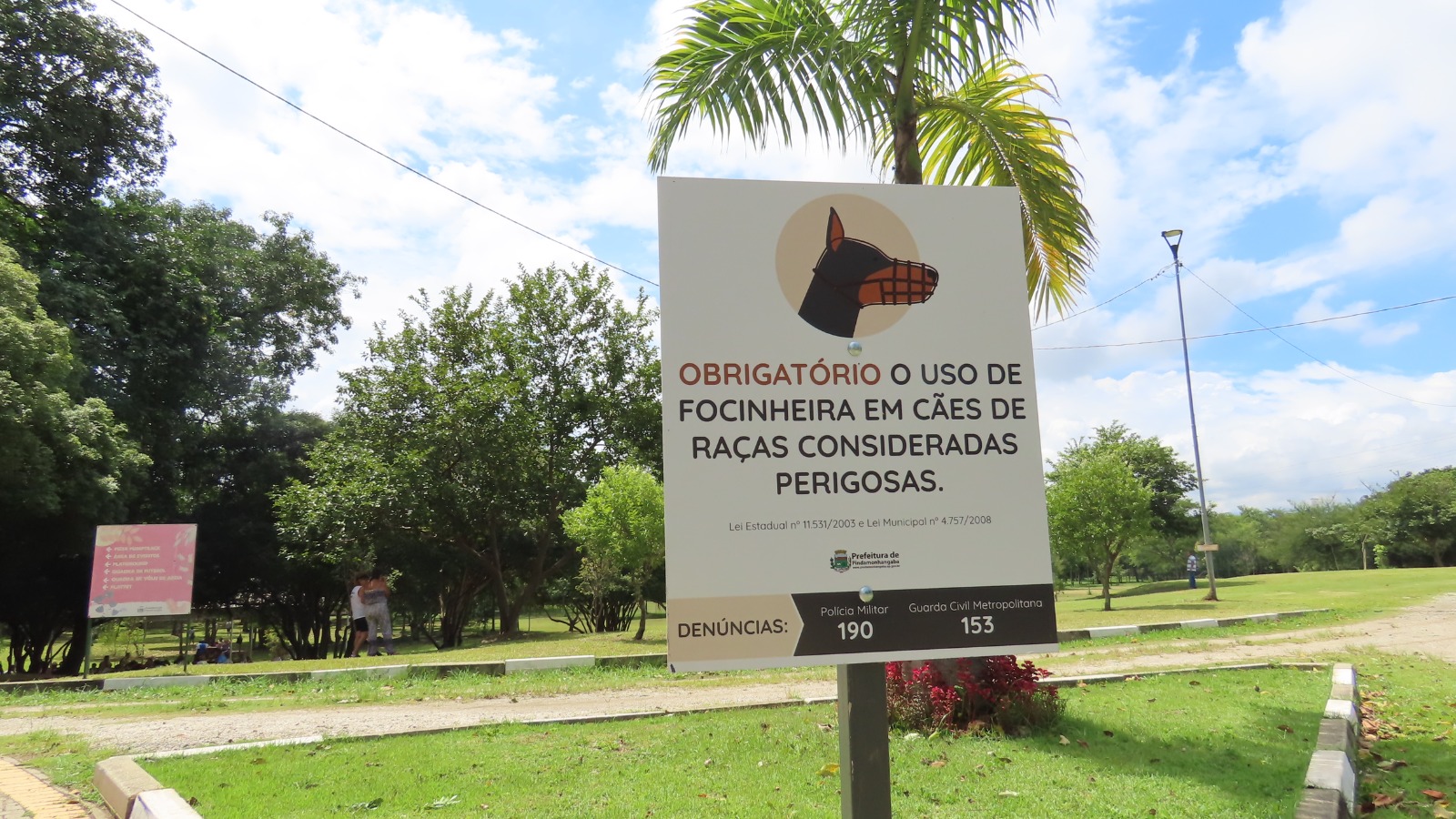 07/03 - Pinda conscientiza tutores sobre obrigatoriedade de focinheira para circulação de cães de raça que podem ser agressivos