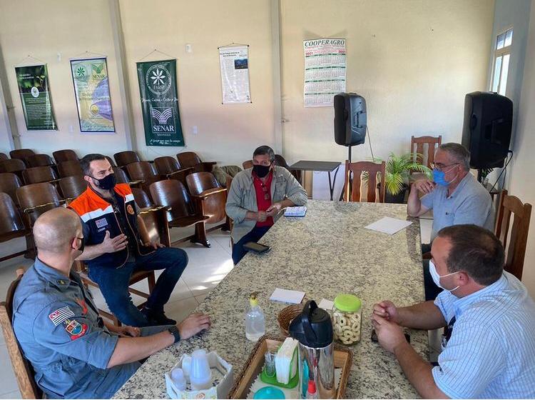 07/06- Prefeitura e Sindicato Rural discutem brigada de incêndio na zona rural