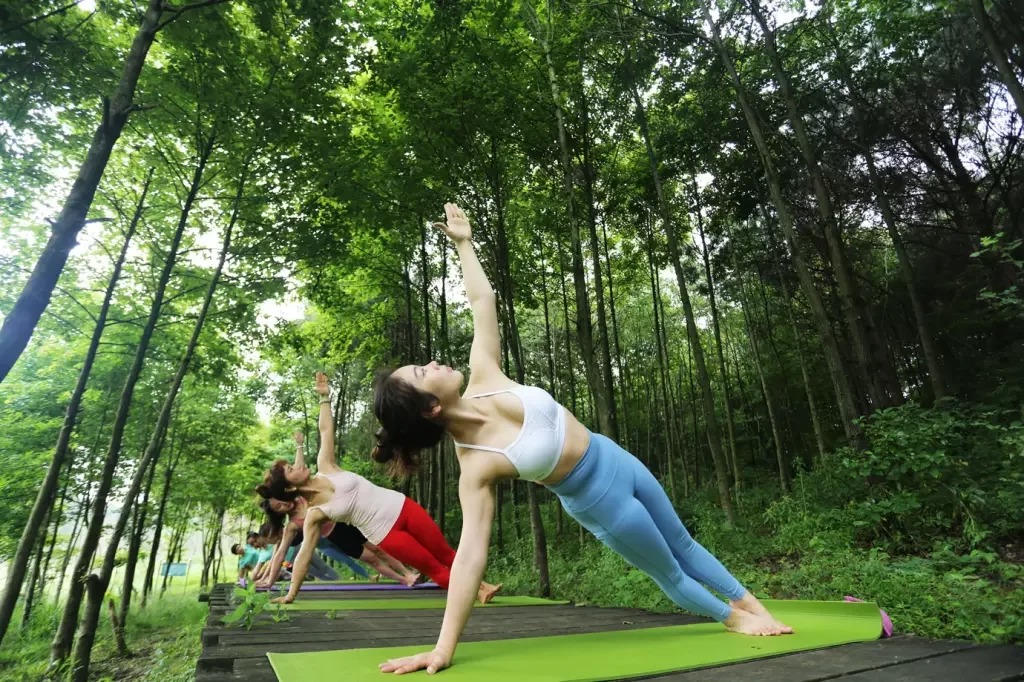 07/06 - Cpic realiza aulas gratuitas de Yoga no Bosque e Parque da Cidade